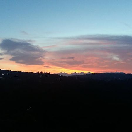 Hill Top Villa Panchgani Buitenkant foto