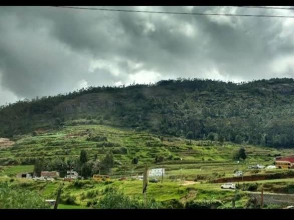 Hill Top Villa Panchgani Buitenkant foto